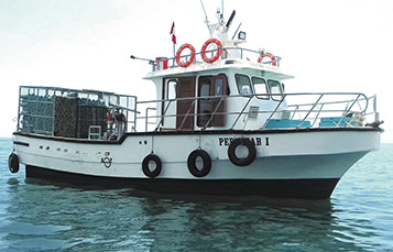 マルアナゴ漁船